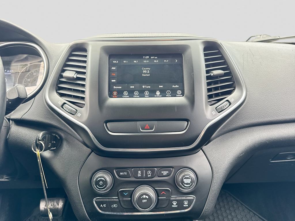 Thumbnail: 2019 Jeep Cherokee - 13