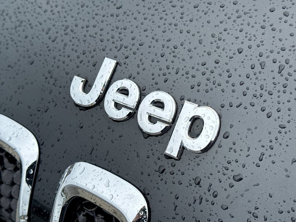 Thumbnail: 2015 Jeep Cherokee - 7
