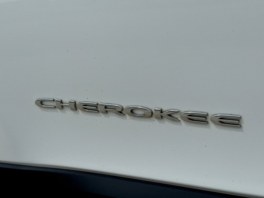Thumbnail: 2014 Jeep Cherokee - 24