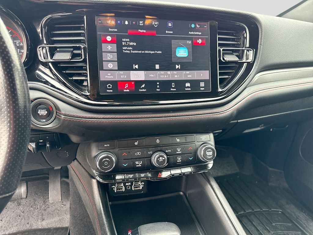 Thumbnail: 2023 Dodge Durango - 13