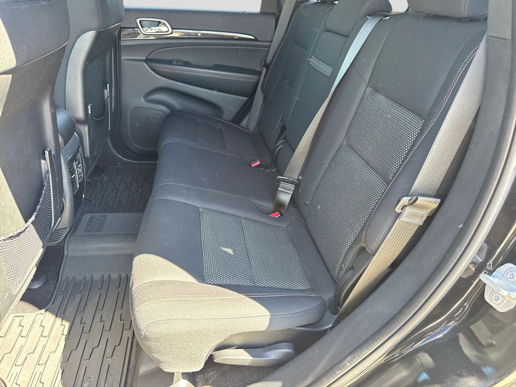 Thumbnail: 2016 Jeep Grand Cherokee - 26