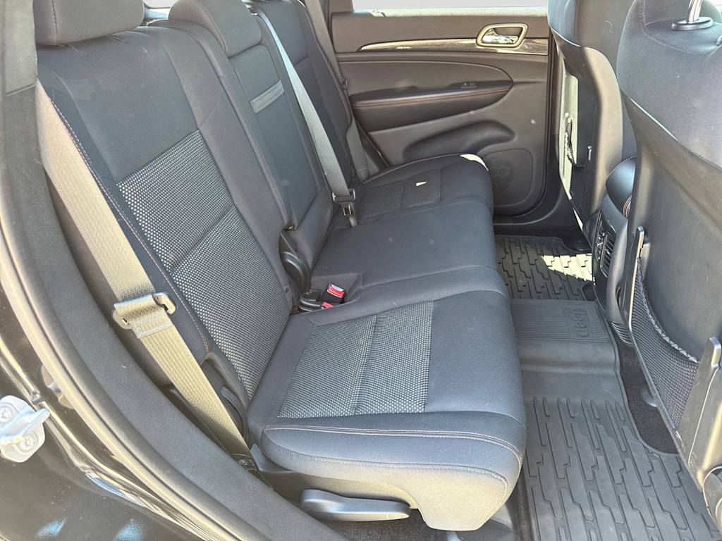 Thumbnail: 2016 Jeep Grand Cherokee - 27