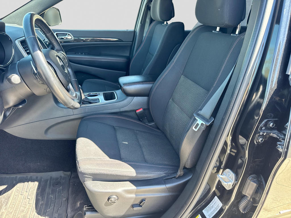Thumbnail: 2016 Jeep Grand Cherokee - 10