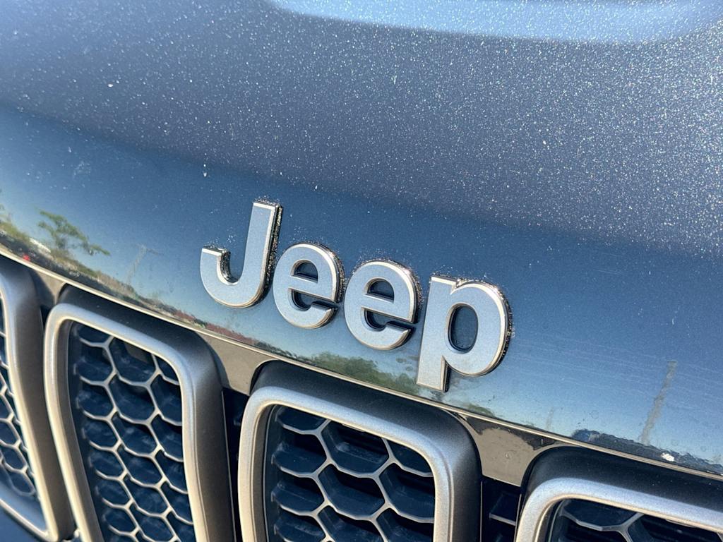 Thumbnail: 2016 Jeep Grand Cherokee - 7