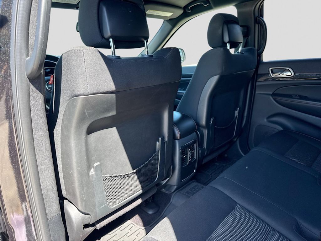 Thumbnail: 2016 Jeep Grand Cherokee - 12