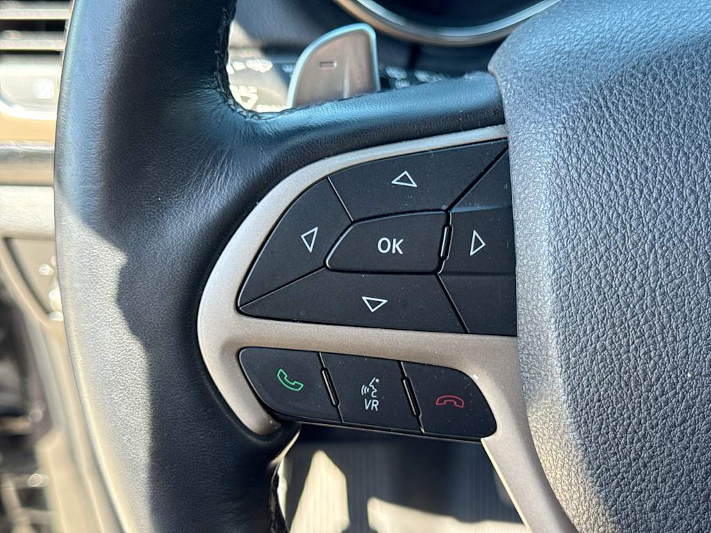 Thumbnail: 2016 Jeep Grand Cherokee - 28