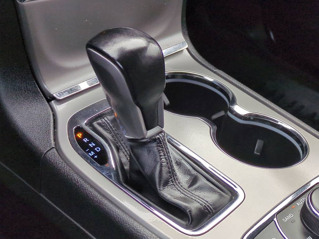 Thumbnail: 2021 Jeep Grand Cherokee - 16