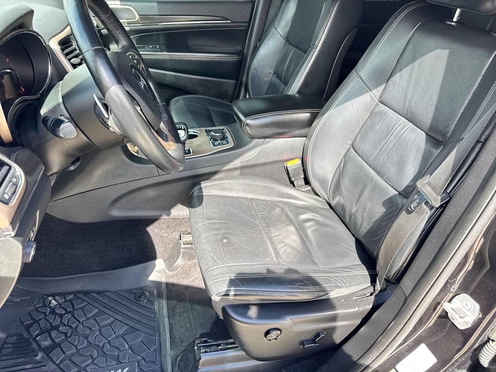 Thumbnail: 2015 Jeep Grand Cherokee - 10
