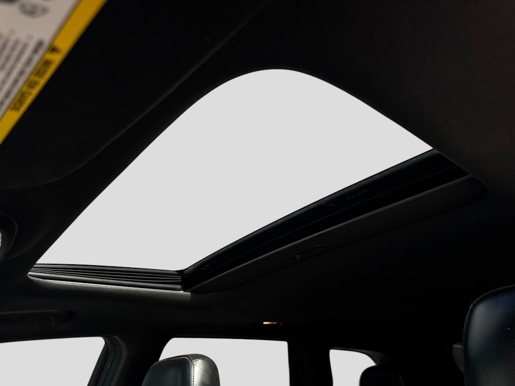 Thumbnail: 2015 Jeep Grand Cherokee - 25