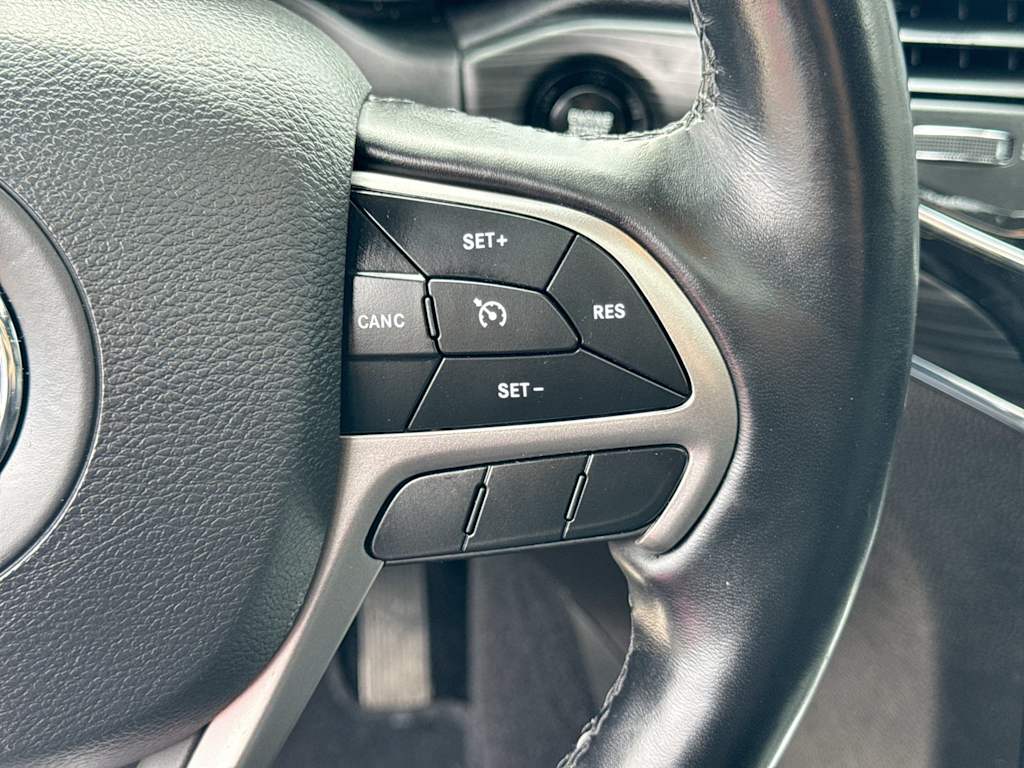Thumbnail: 2021 Jeep Grand Cherokee - 26