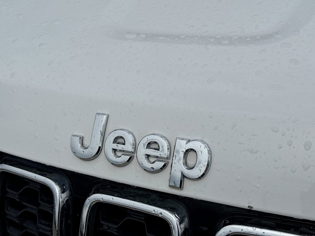 Thumbnail: 2021 Jeep Grand Cherokee - 7