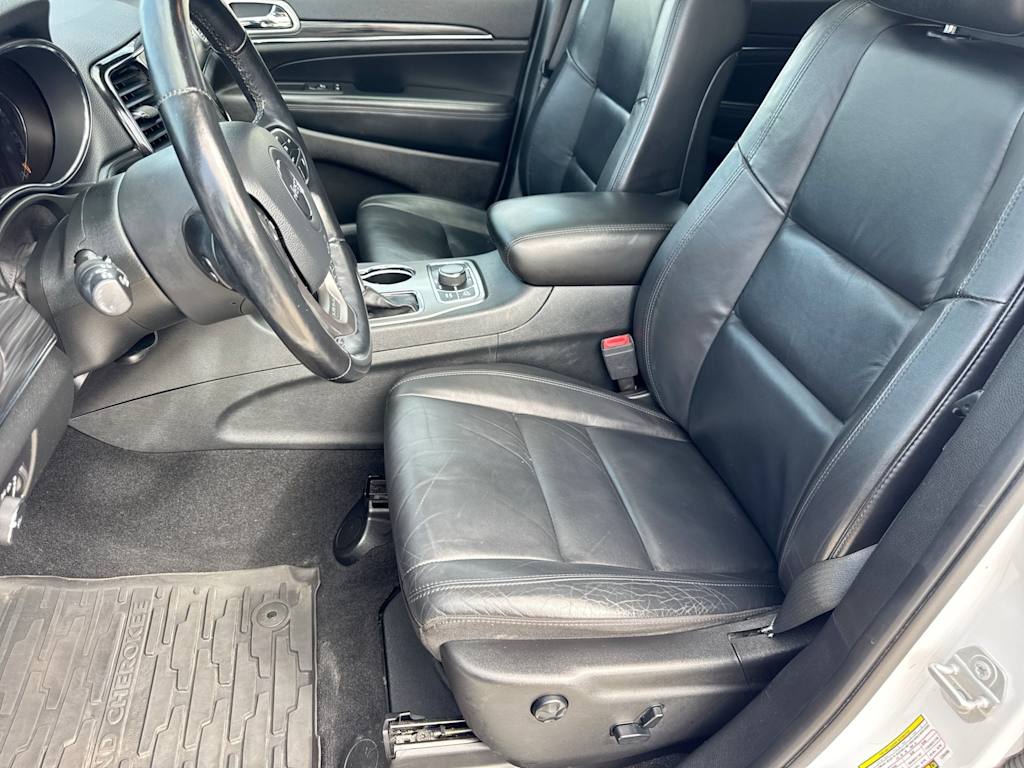 Thumbnail: 2020 Jeep Grand Cherokee - 10