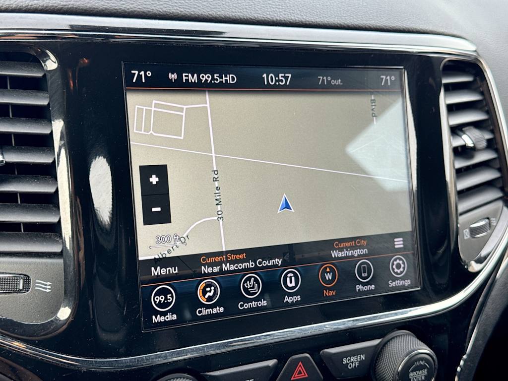 Thumbnail: 2021 Jeep Grand Cherokee - 33