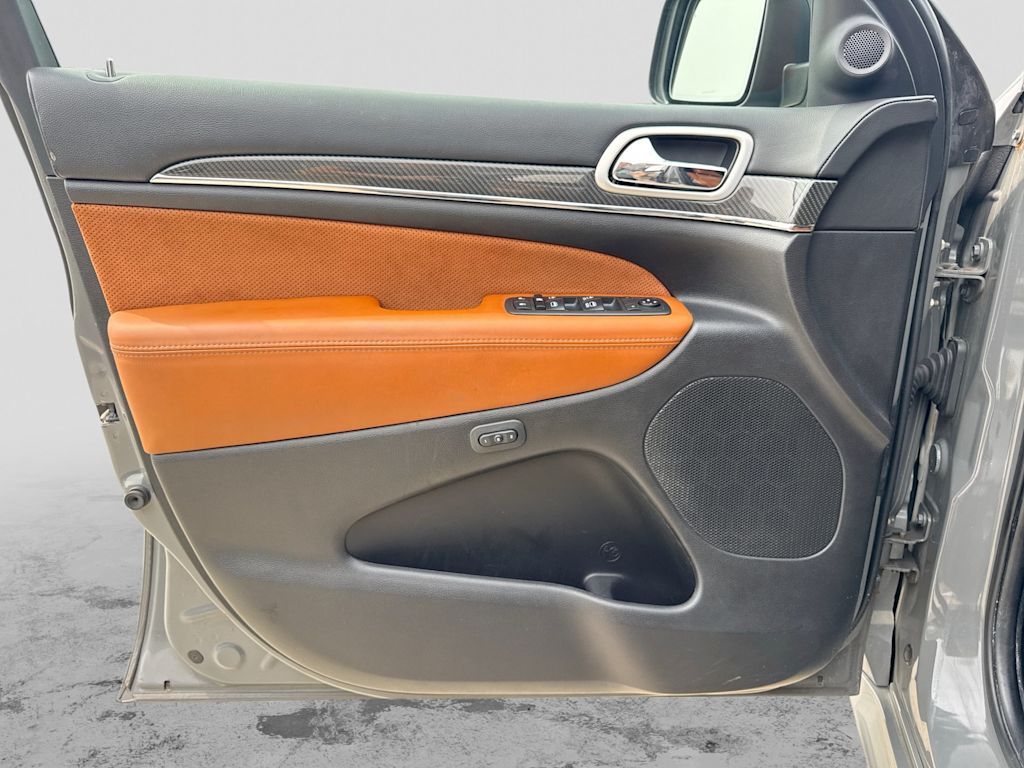 Thumbnail: 2020 Jeep Grand Cherokee - 36