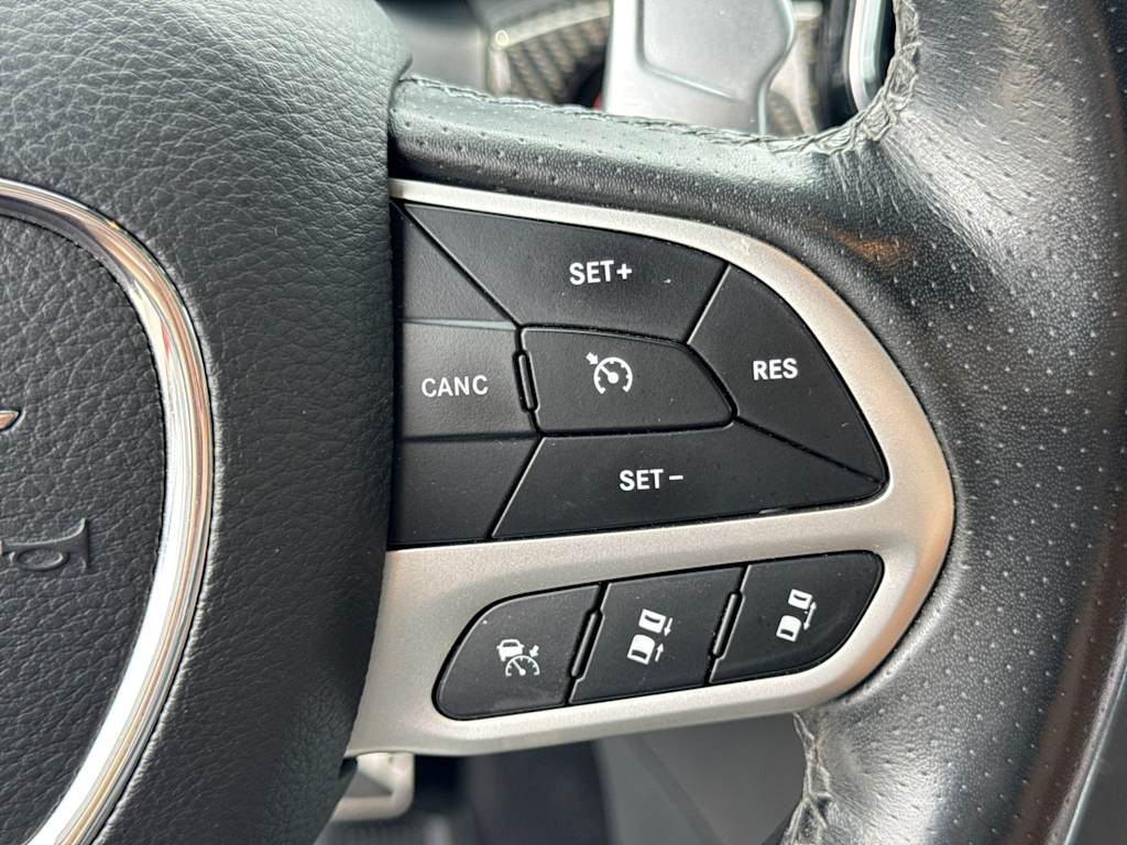 Thumbnail: 2020 Jeep Grand Cherokee - 31