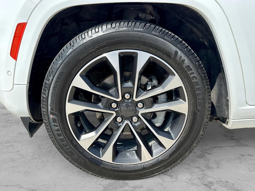 Thumbnail: 2022 Jeep Grand Cherokee - 8