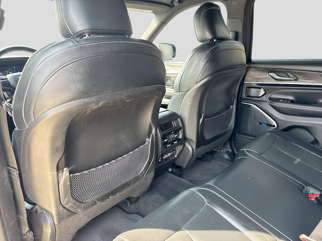 Thumbnail: 2022 Jeep Grand Cherokee - 12