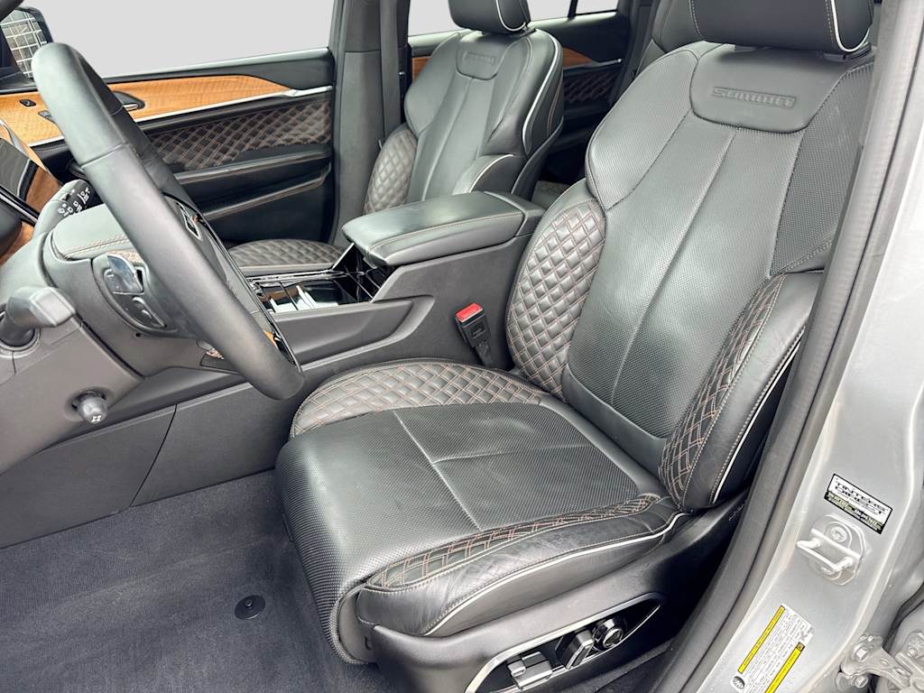Thumbnail: 2023 Jeep Grand Cherokee - 21