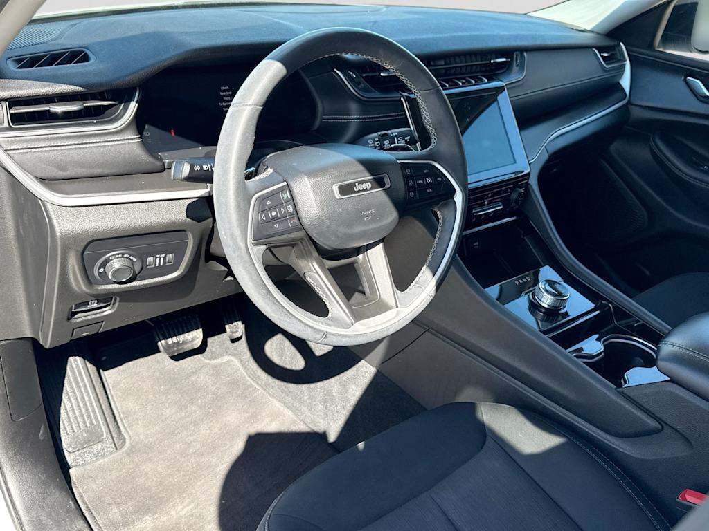Thumbnail: 2023 Jeep Grand Cherokee L - 2