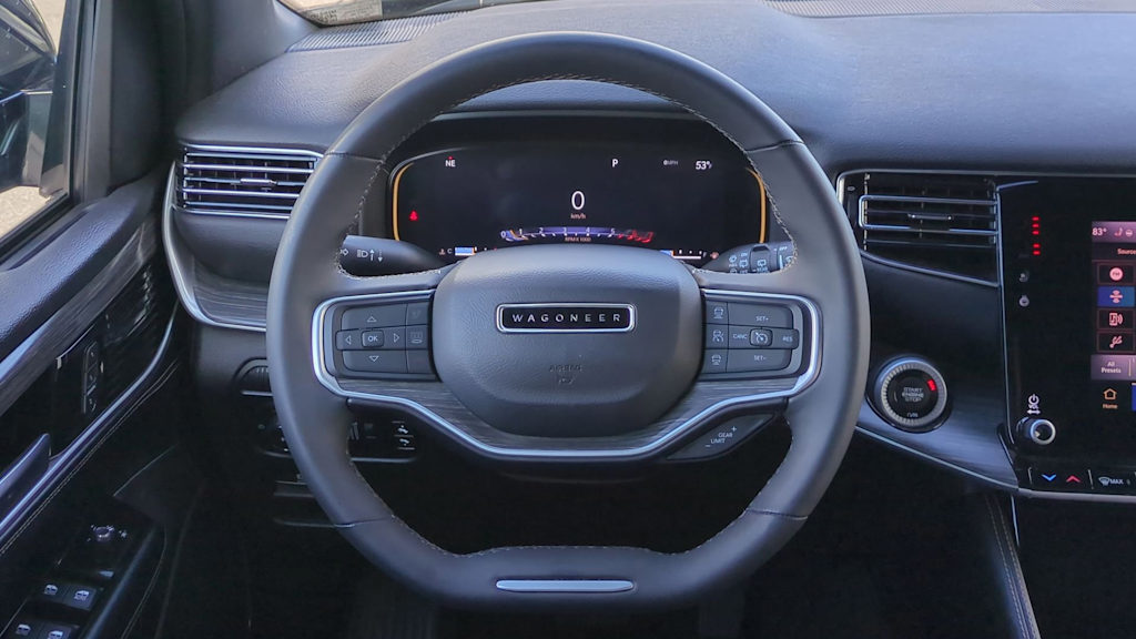 Thumbnail: 2023 Jeep Wagoneer - 10