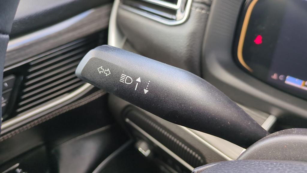 Thumbnail: 2023 Jeep Wagoneer - 27