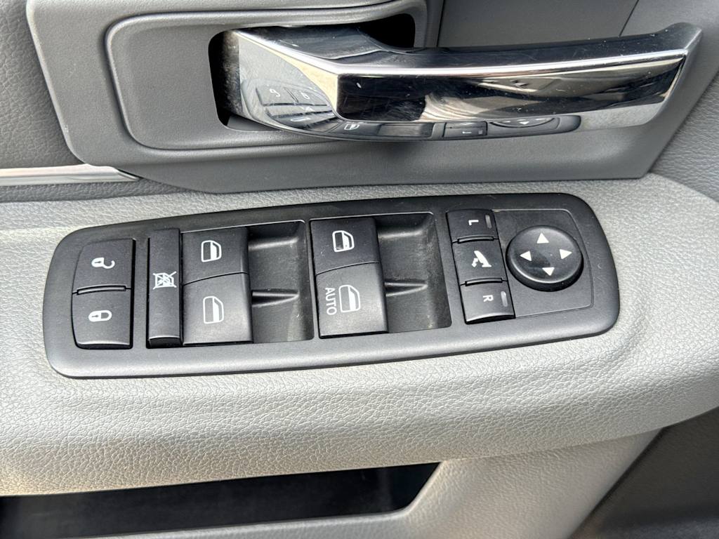 Thumbnail: 2014 RAM 1500 - 23