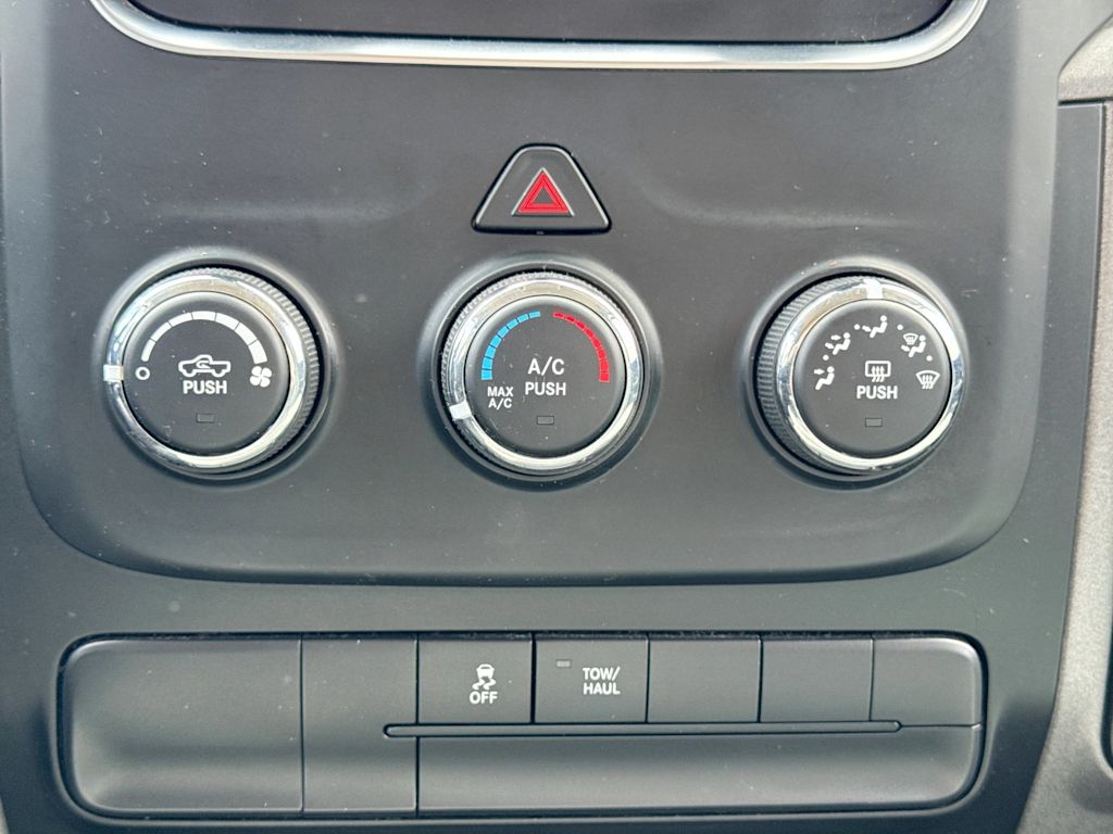 Thumbnail: 2015 RAM 1500 - 32
