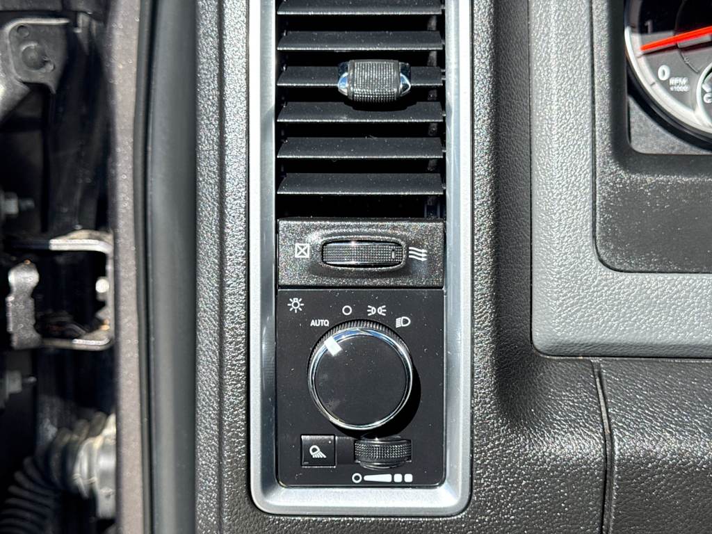 Thumbnail: 2019 RAM 1500 - 30