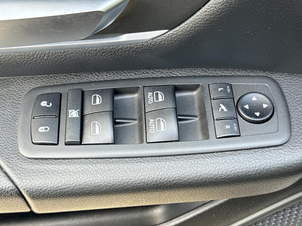 Thumbnail: 2019 RAM 1500 - 24