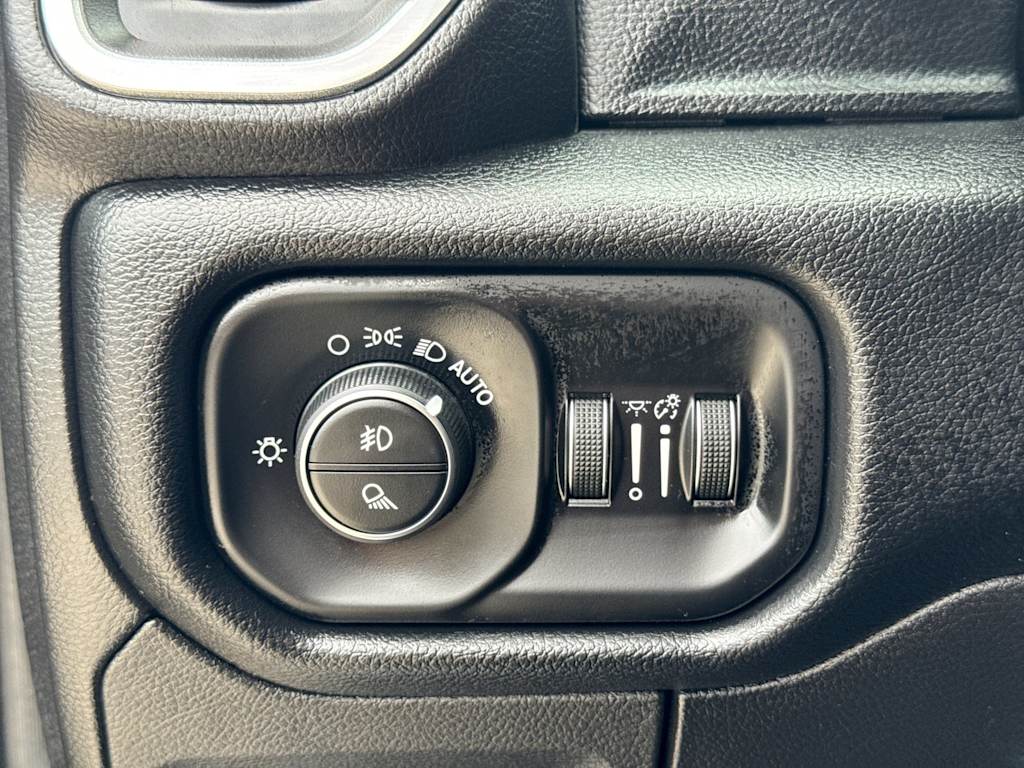 Thumbnail: 2019 RAM 1500 - 29