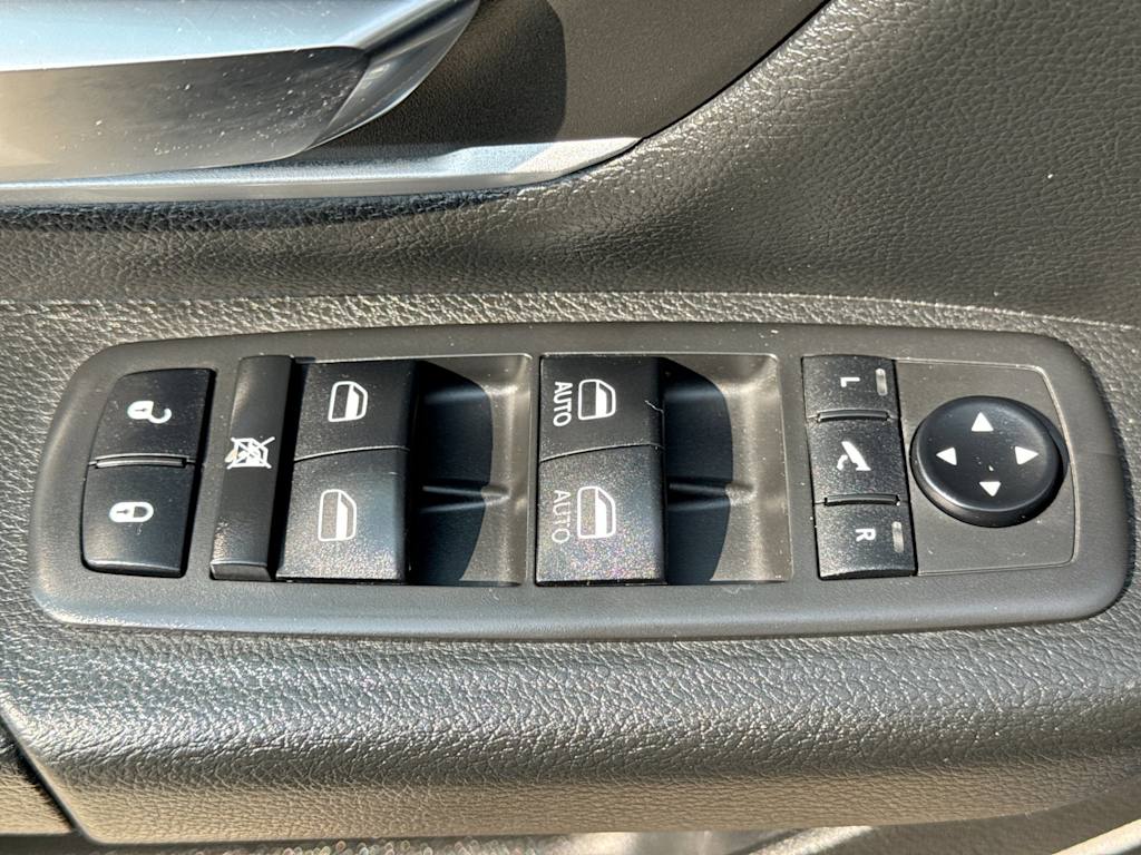 Thumbnail: 2019 RAM 1500 - 24