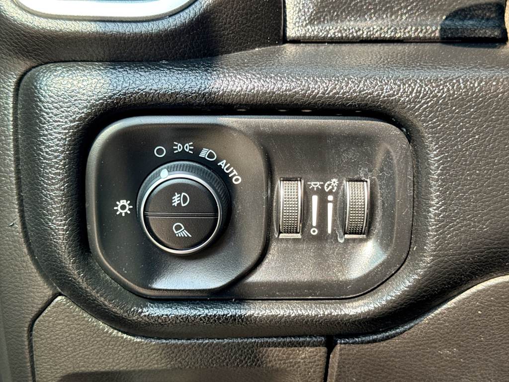 Thumbnail: 2019 RAM 1500 - 29
