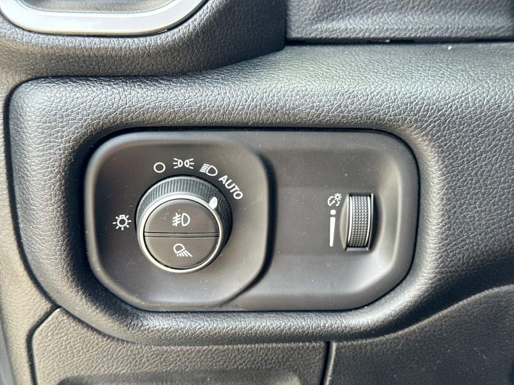 Thumbnail: 2021 RAM 1500 - 29