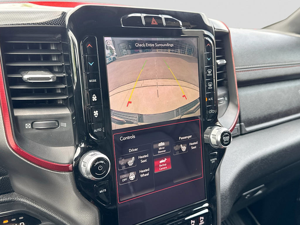 Thumbnail: 2019 RAM 1500 - 32