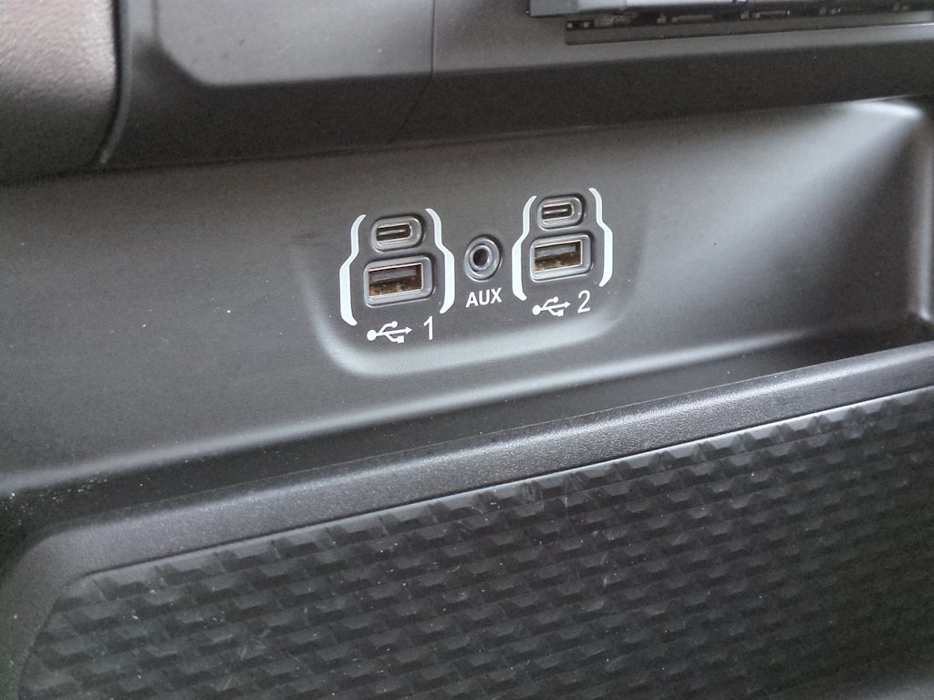 Thumbnail: 2020 RAM 1500 - 32