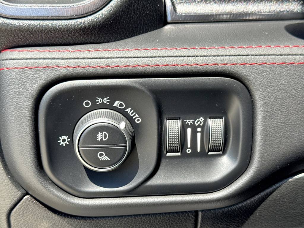 Thumbnail: 2021 RAM 1500 - 30