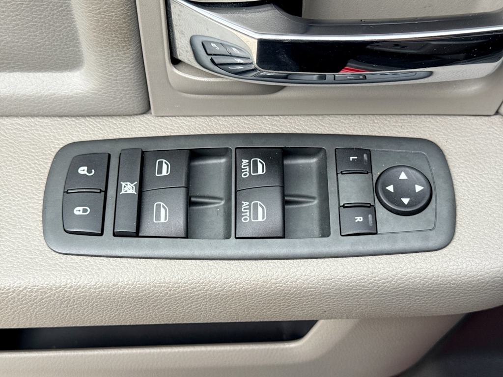 Thumbnail: 2011 RAM 1500 - 25