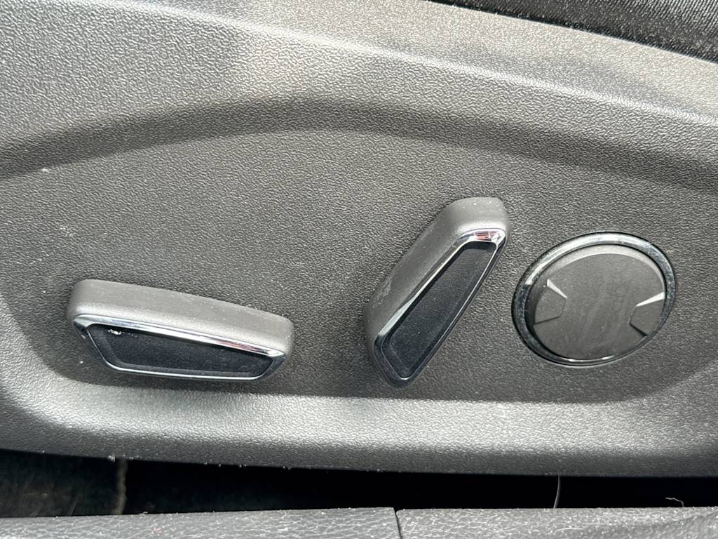 Thumbnail: 2014 Ford Fusion - 14