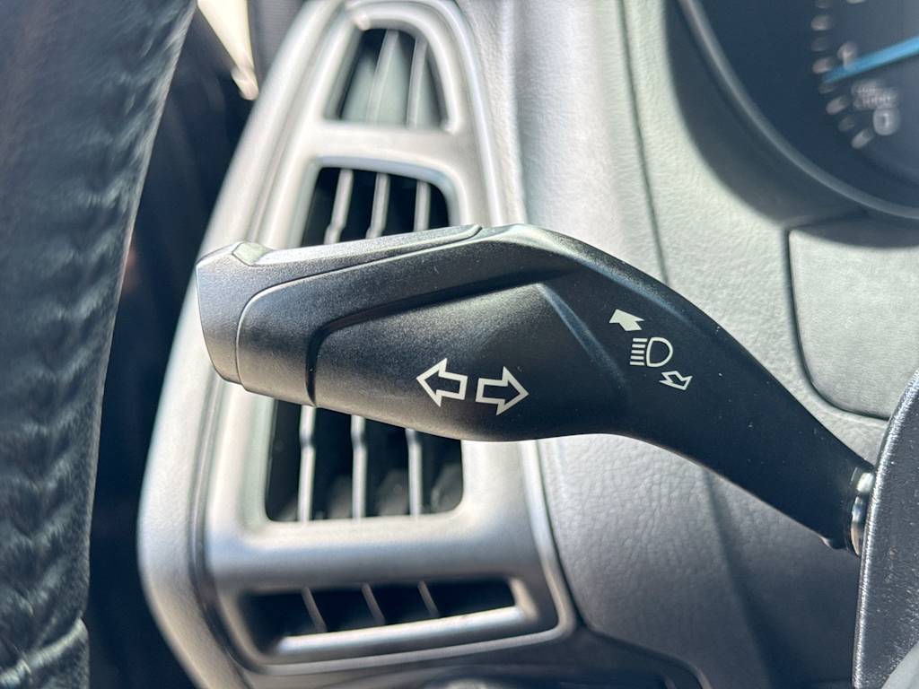 Thumbnail: 2016 Ford Focus - 30