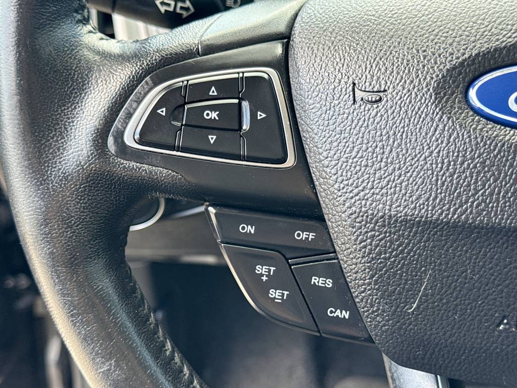 Thumbnail: 2016 Ford Focus - 28
