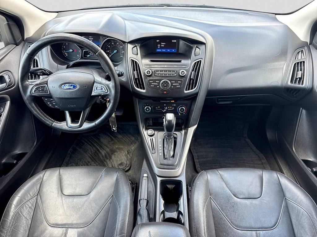 Thumbnail: 2016 Ford Focus - 9