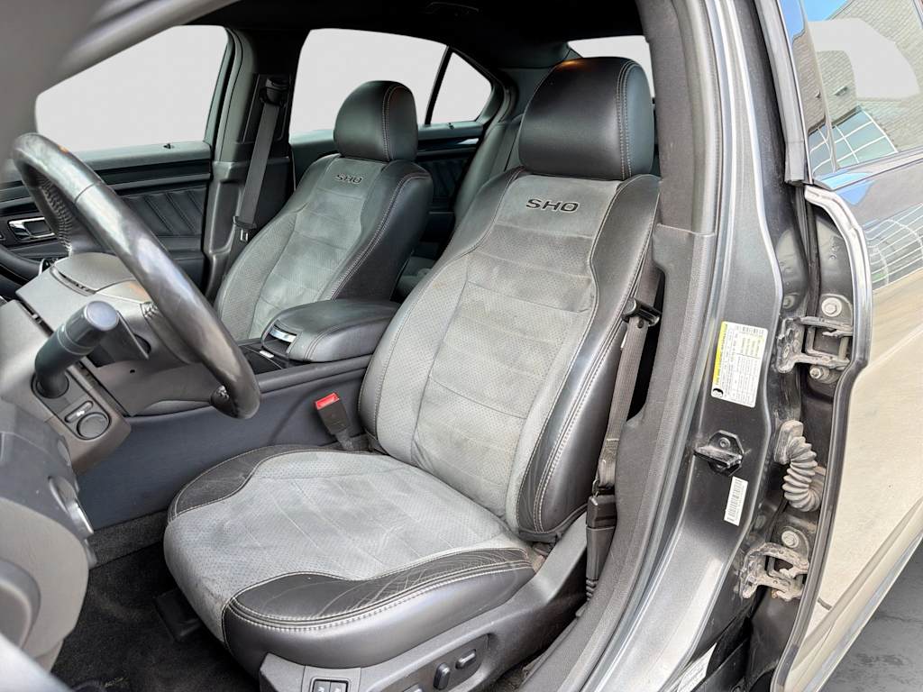 Thumbnail: 2015 Ford Taurus - 10