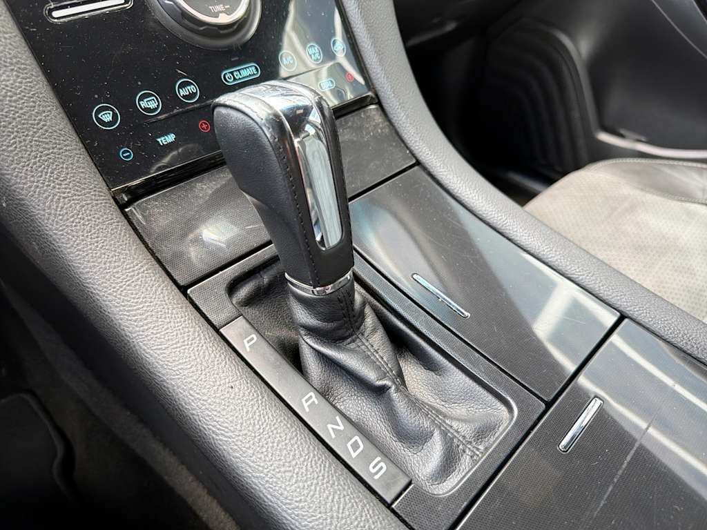 Thumbnail: 2015 Ford Taurus - 13