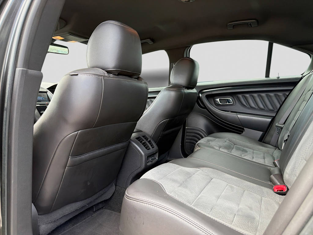 Thumbnail: 2015 Ford Taurus - 11