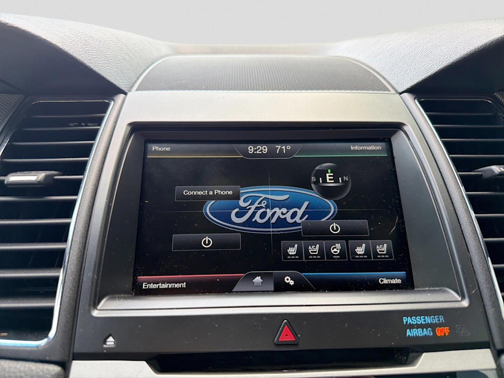 Thumbnail: 2015 Ford Taurus - 31