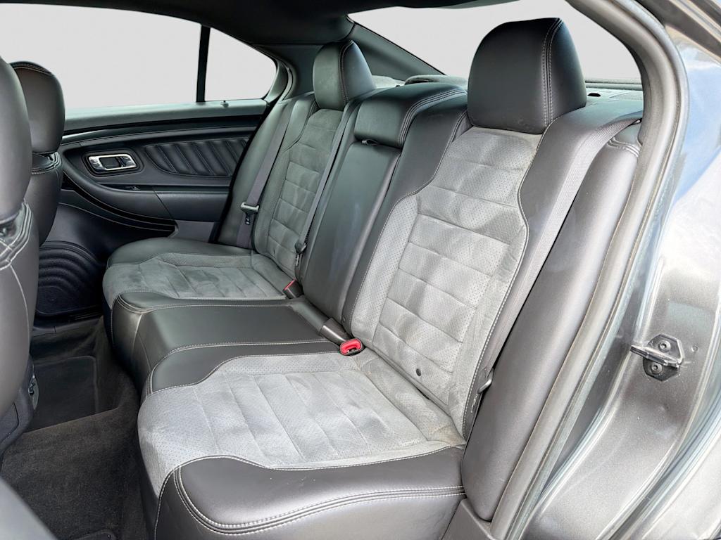 Thumbnail: 2015 Ford Taurus - 25