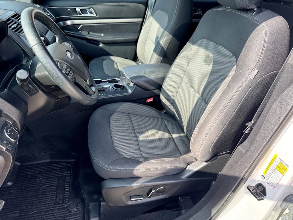 Thumbnail: 2018 Ford Explorer - 9