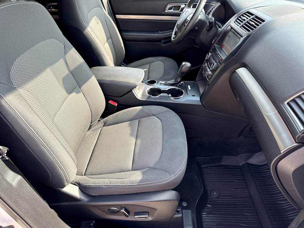 Thumbnail: 2018 Ford Explorer - 10