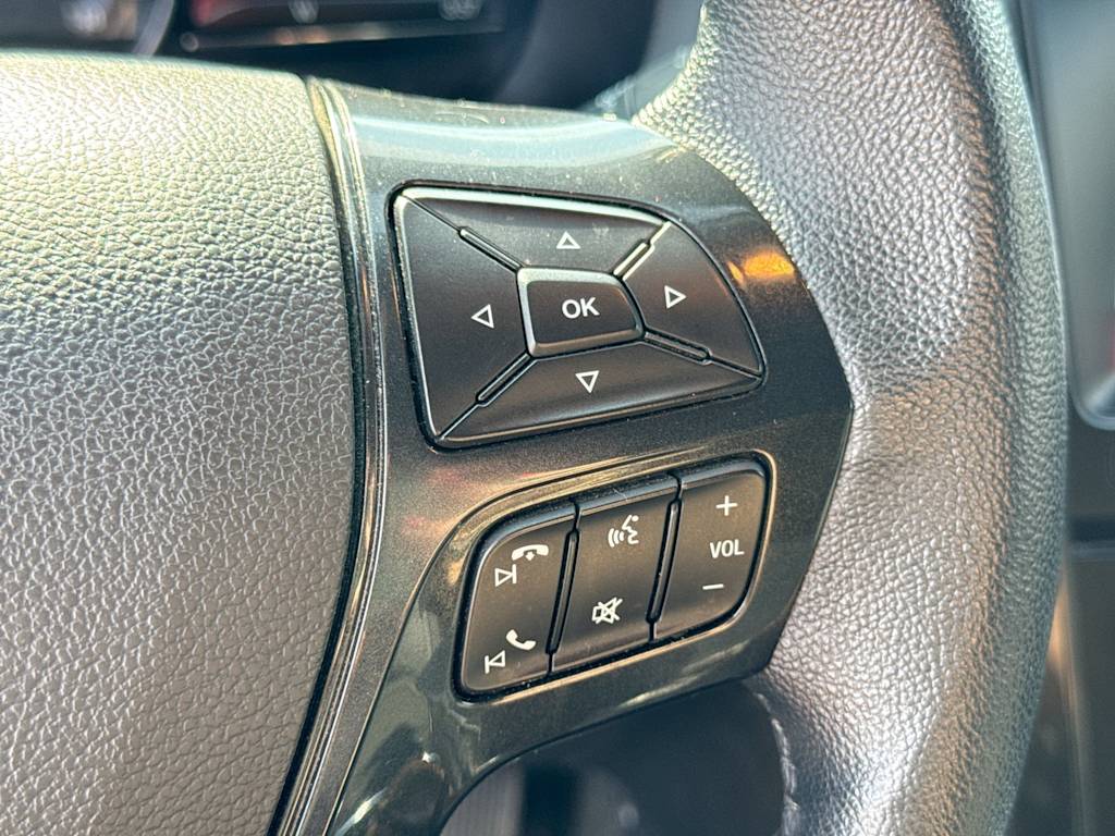Thumbnail: 2018 Ford Explorer - 30