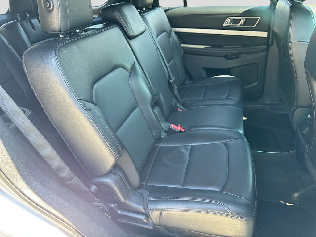 Thumbnail: 2016 Ford Explorer - 26